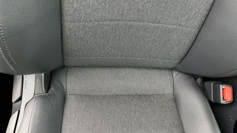Toyota Corolla 2.0 VVT-i Hybrid Design 5dr CVT Hybrid Hatchback